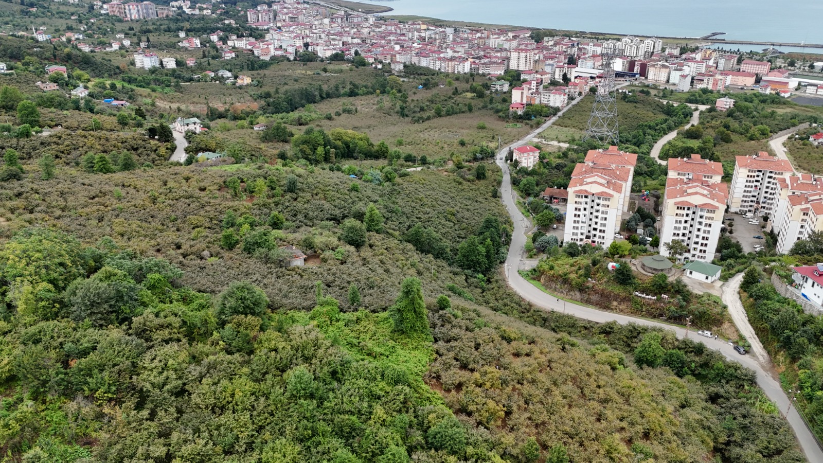 MABEL GAYRİMENKUL/BEŞİKDÜZÜ/ BEŞİKDAĞI TOKİ KARŞISI SATILIK ARSA